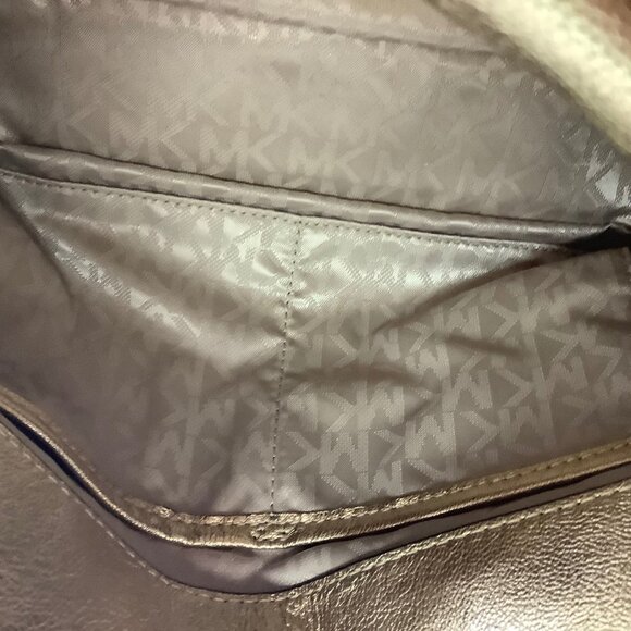 MK Gold LANA Small Clutch Leather Shoulder Bag NWT - Picture 9 of 15